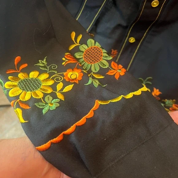 Rustica St Gallen Black Embroidered Sunflower Jacket Size 42 Swiss Floral Trim - Picture 7 of 9